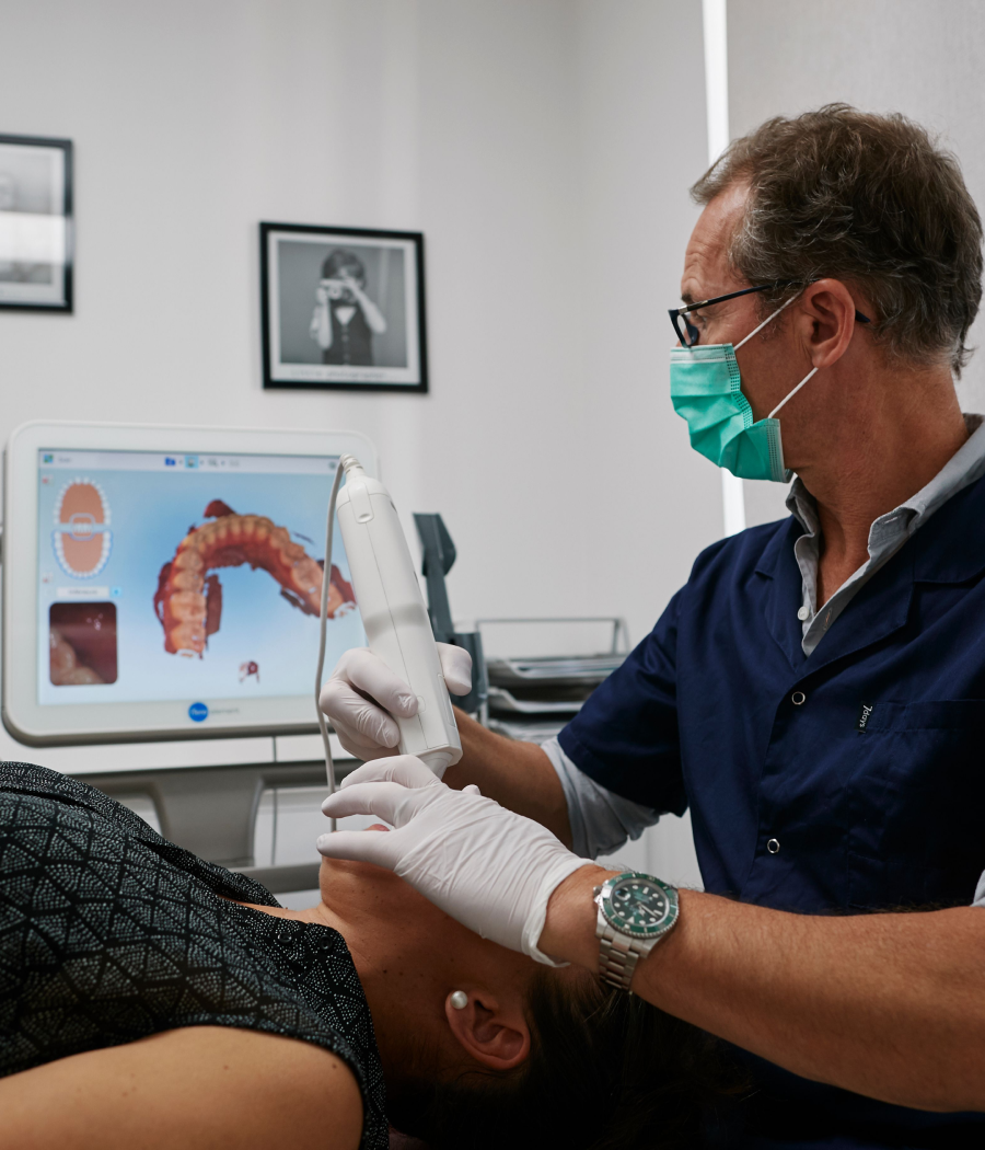 orthodontie invisible multi attaches Accueil Orthodontistes à La Roche-sur-Yon | Cabinet 7SMILE